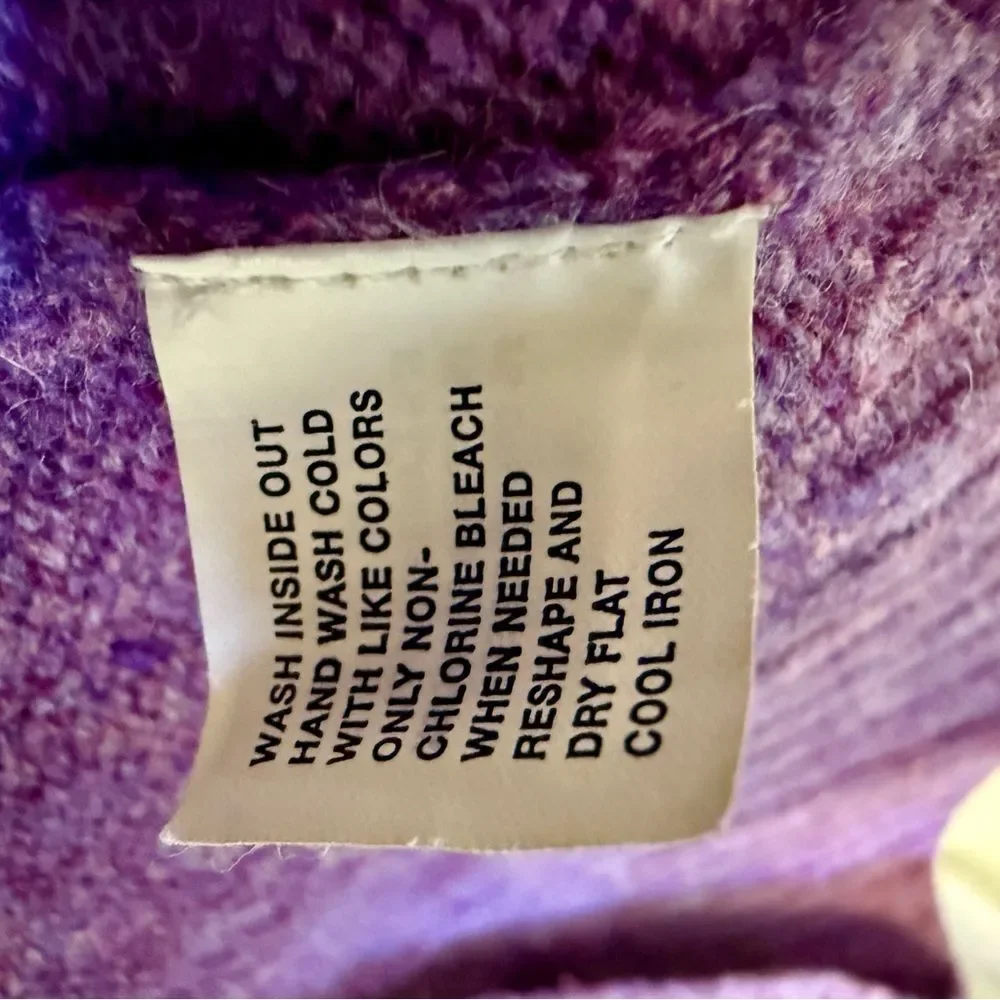 GAP Stretch Purple Lambswool V-Neck Sweater Women’s M - Picture 4 of 4